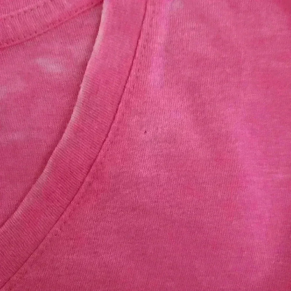 Jordache  Pink T-shirt - Picture 4 of 4
